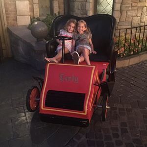 Meet your Posher, Kelly